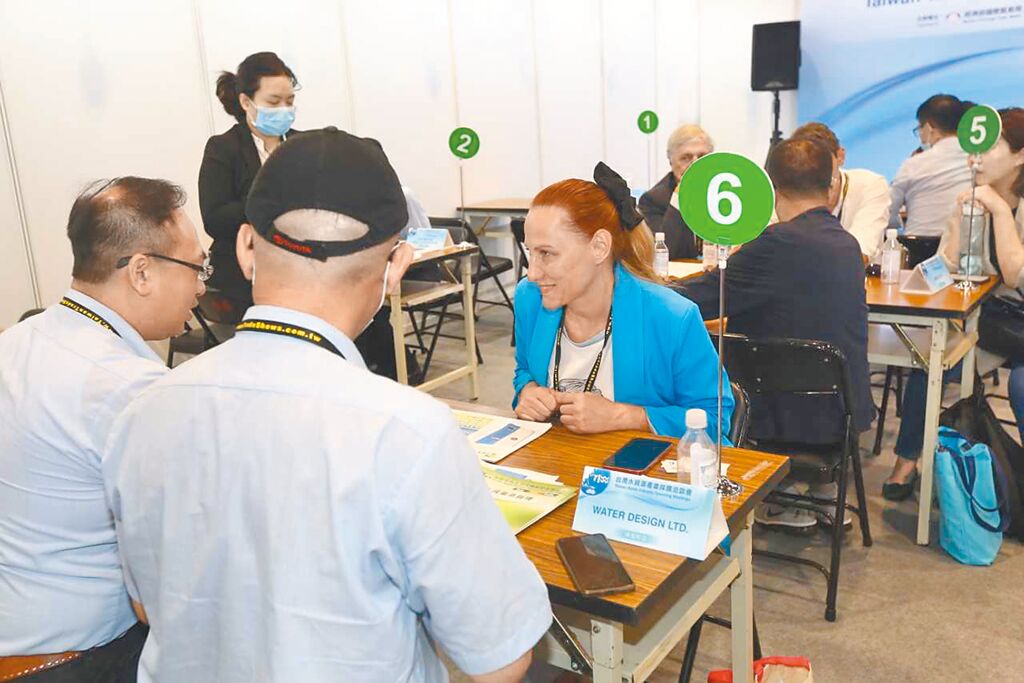 展覽期間辦理新產品與技術發表會、國際論壇、一對一採購洽談會及講座等多元活動，促進參展商與買主交流。（圖片提供：貿協）