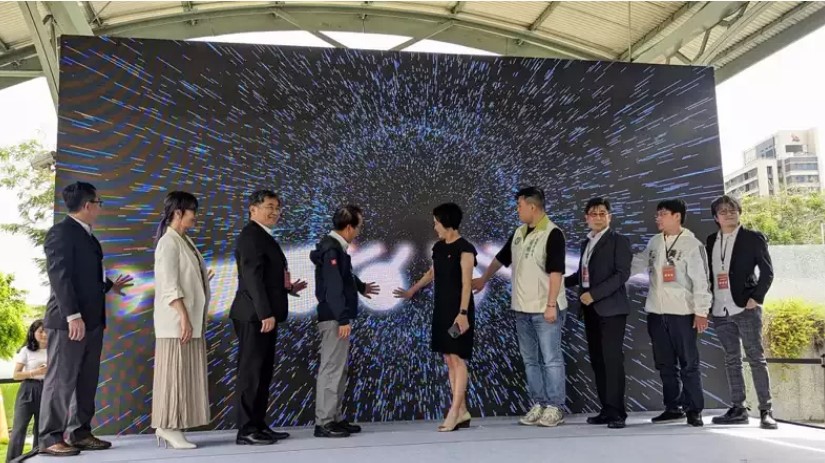 高雄輕軌導入5G SA（獨立架構）專網，打造全台第一個5G智慧軌道應用整合平台，今日舉辦記者會。（圖片提供：聯合新聞網）